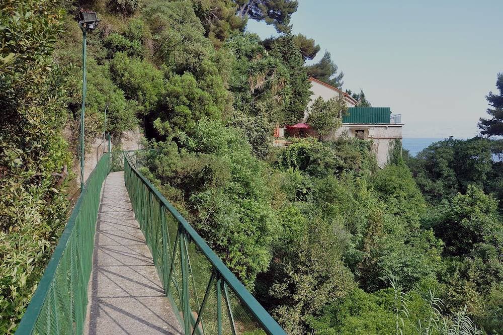 Foto 8 von 30: Direkt am Meer, 50 Meter vom Strand, 3 Km von Monaco, teilweise klimatisiert.