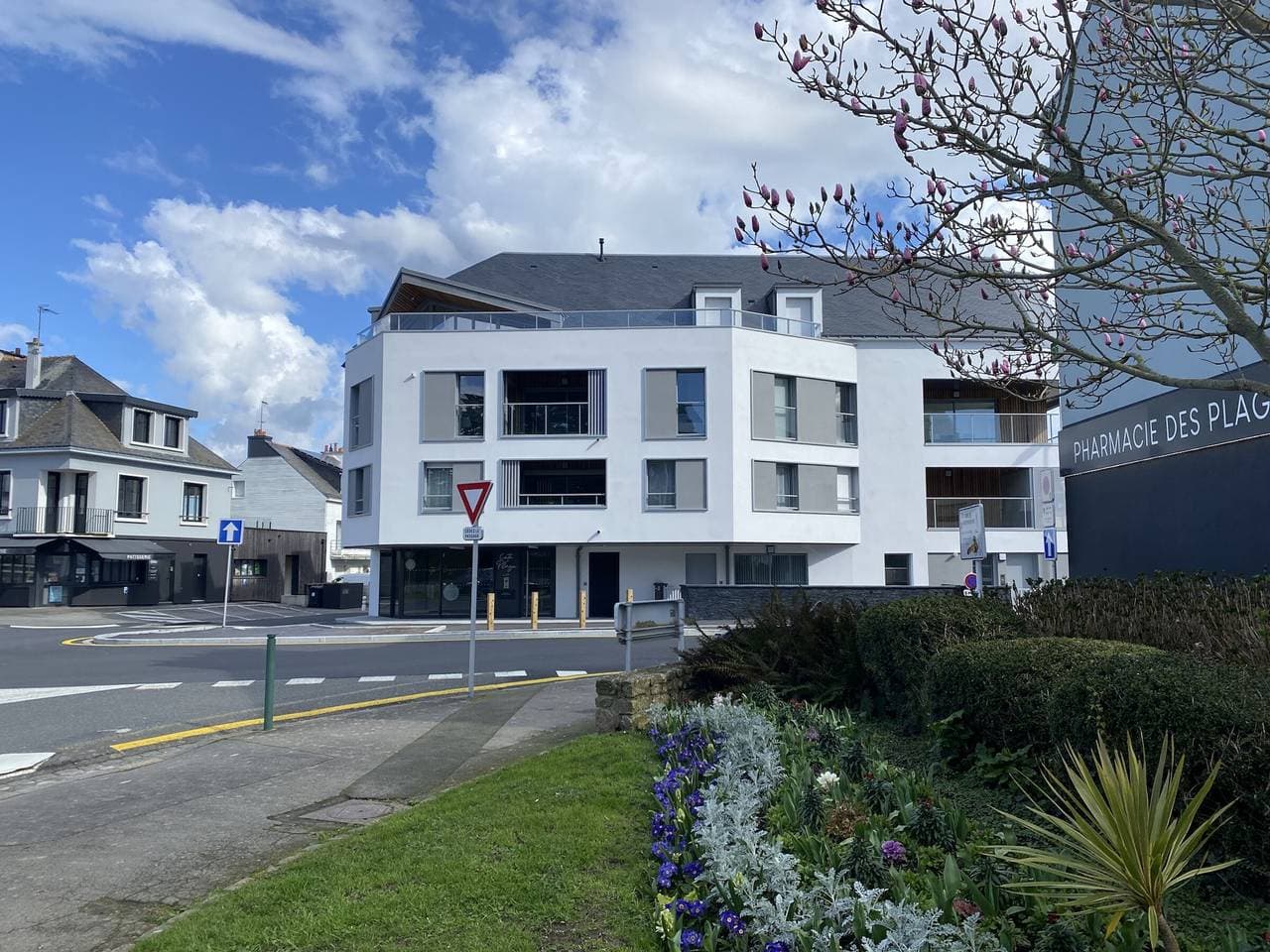 Foto 12 von 23: Larmor-Plage: T2 de standing avec terrasse, parking – 50m de la plage, 10m des commerces