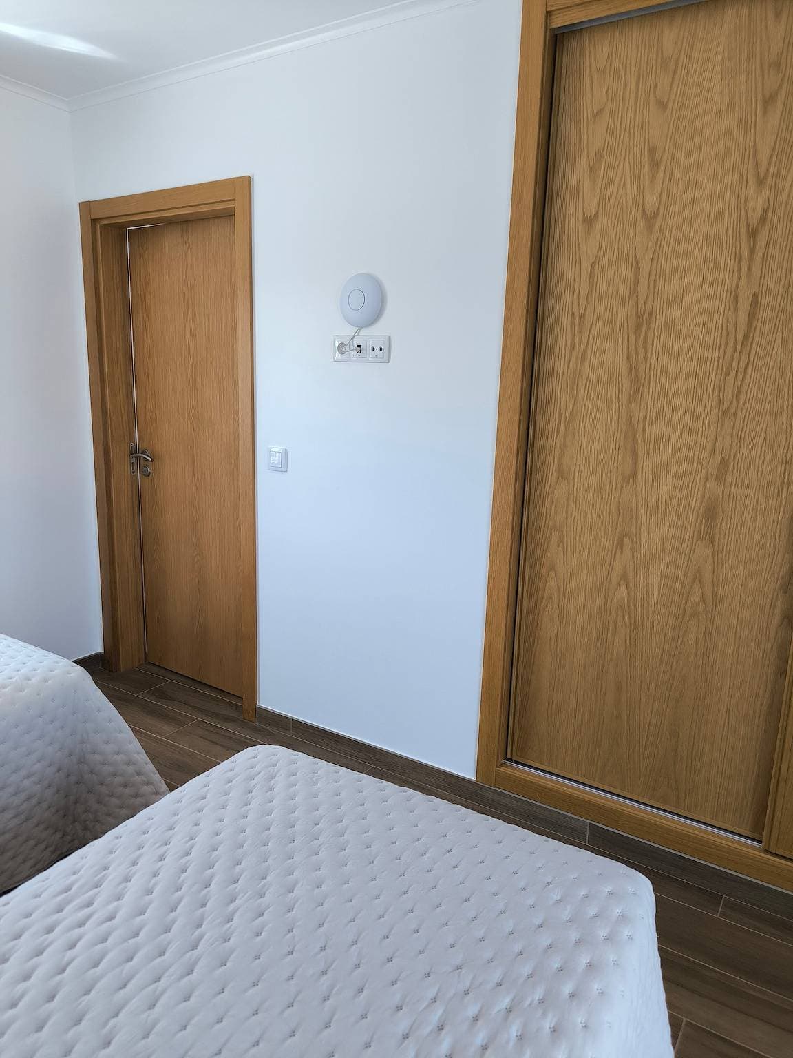 Foto 5 von 24: Refúgio A Quinta – Zimmer 1