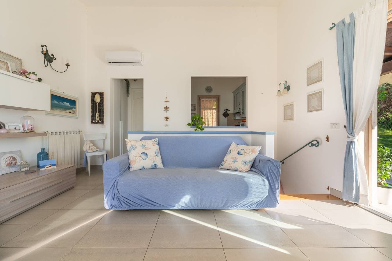 Foto 12 von 43: Ferienhaus „Daisy“ mit Meerblick, WLAN und Klimaanlage