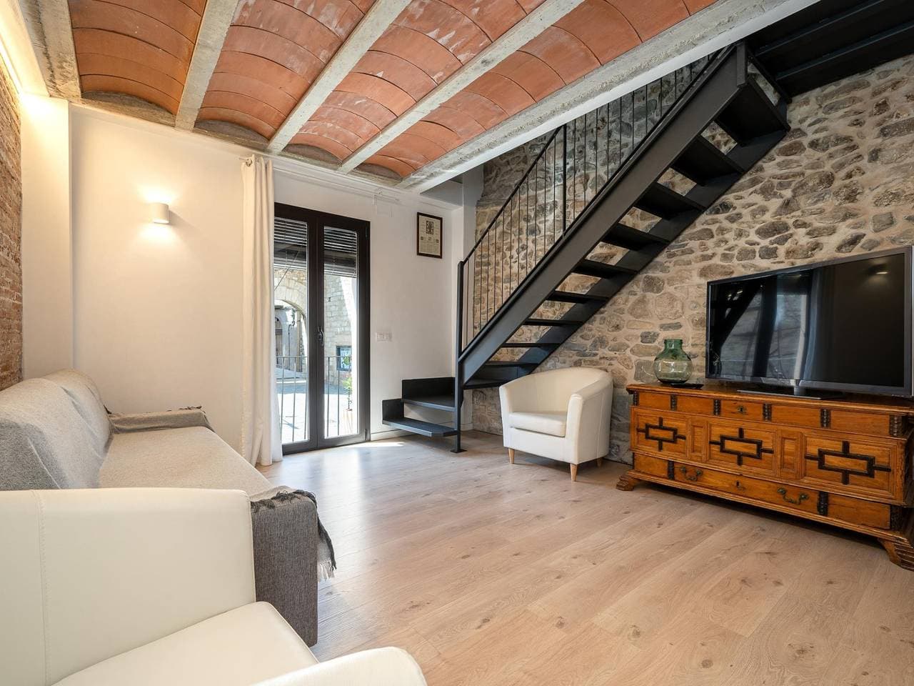 Foto 3 von 24: Ferienwohnung für 6 Personen mit Balkon
