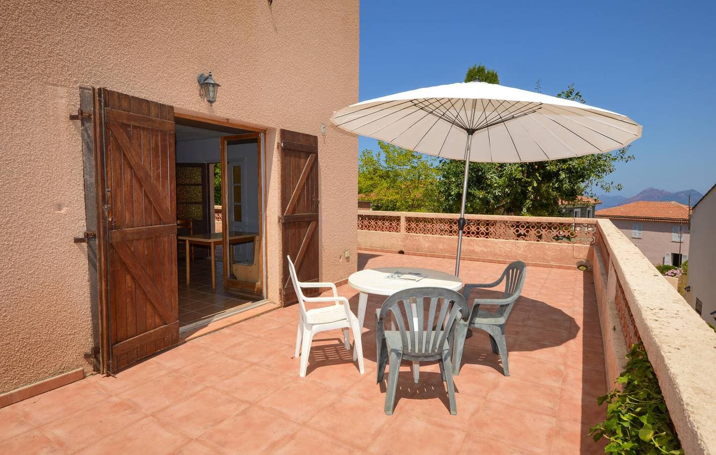 Foto 9 von 17: Appartement am Meer mit Terrasse, Parkplatz und Angeln - 2 km zum Strand von Ficajola