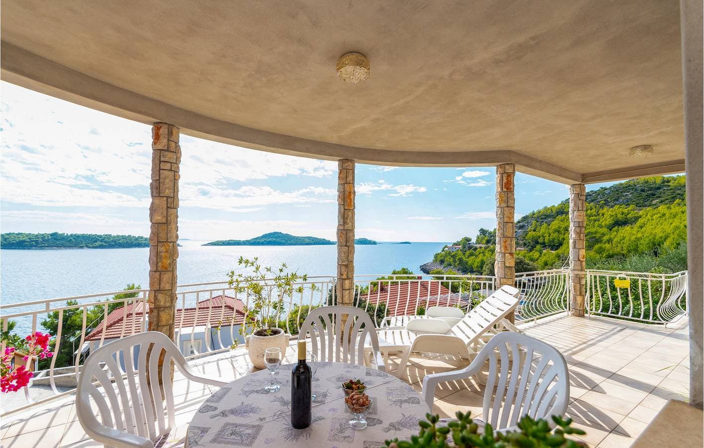 Foto 12 von 33: Gemütliche Ferienwohnung mit Terrasse, WLAN und 1,5 km zum Strand