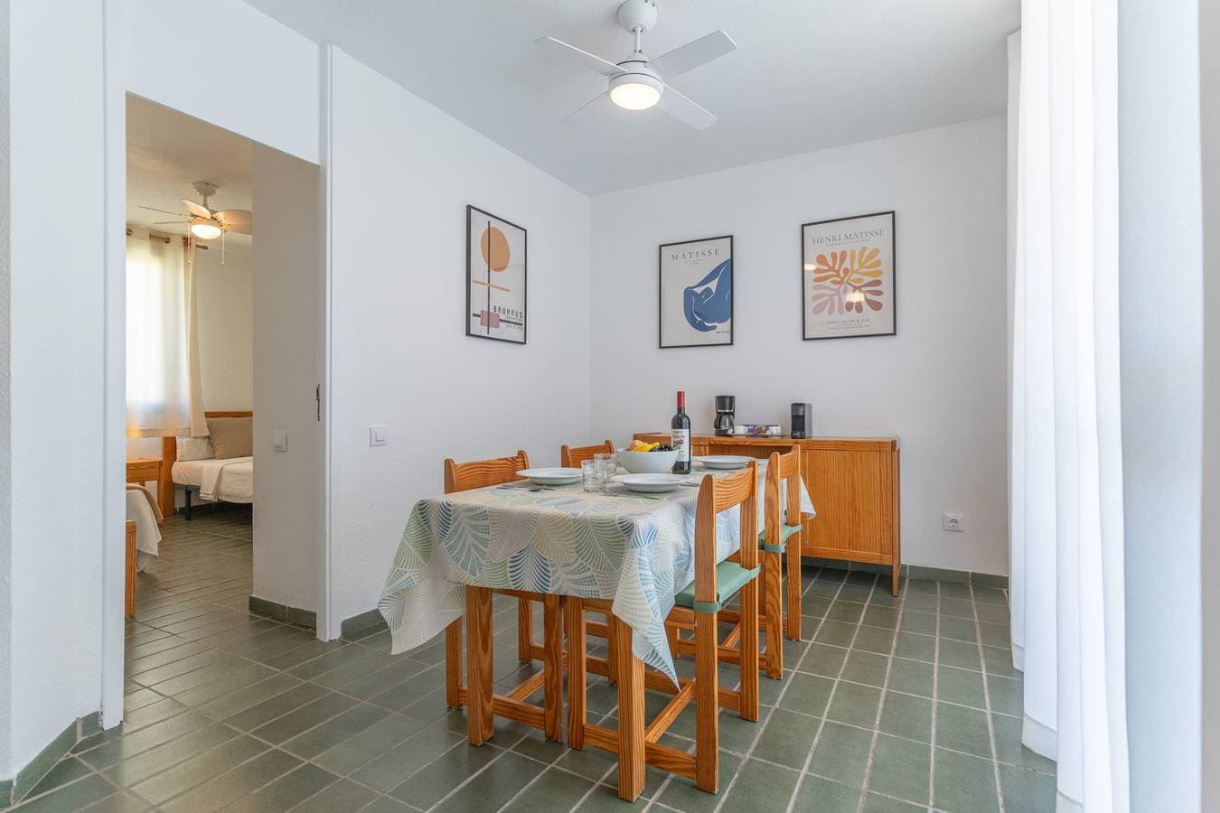 Foto 8 von 17: Ferienwohnung für 4 Personen mit Terrasse
