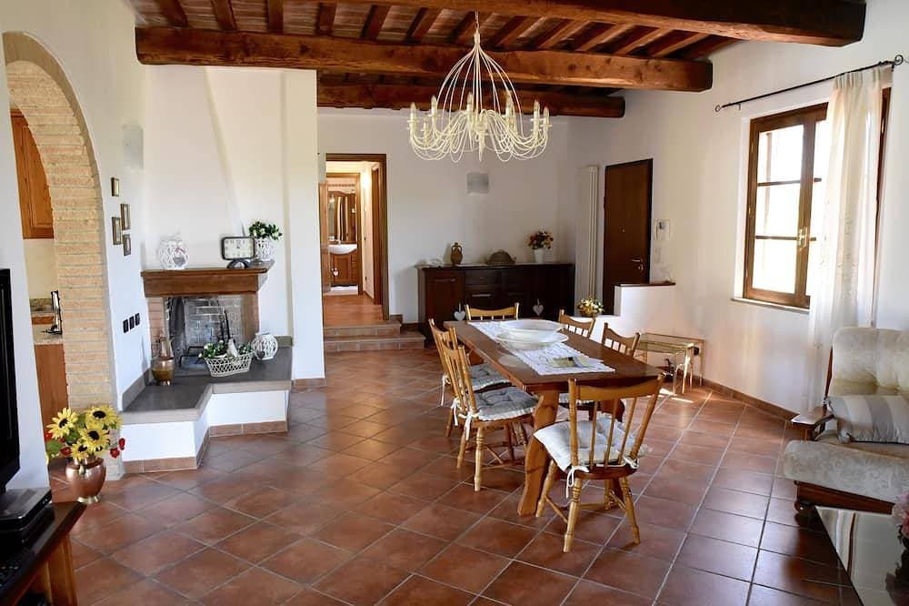 Foto 12 von 30: Villa with high comfort with pool near the sea, dish & washing maschine,