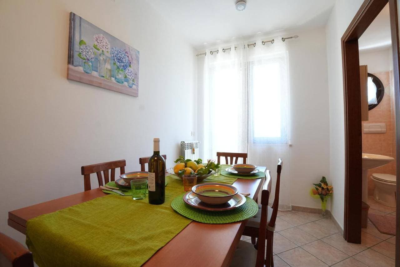 Foto 4 von 5: Two-Bedroom Apartment with Mountain View