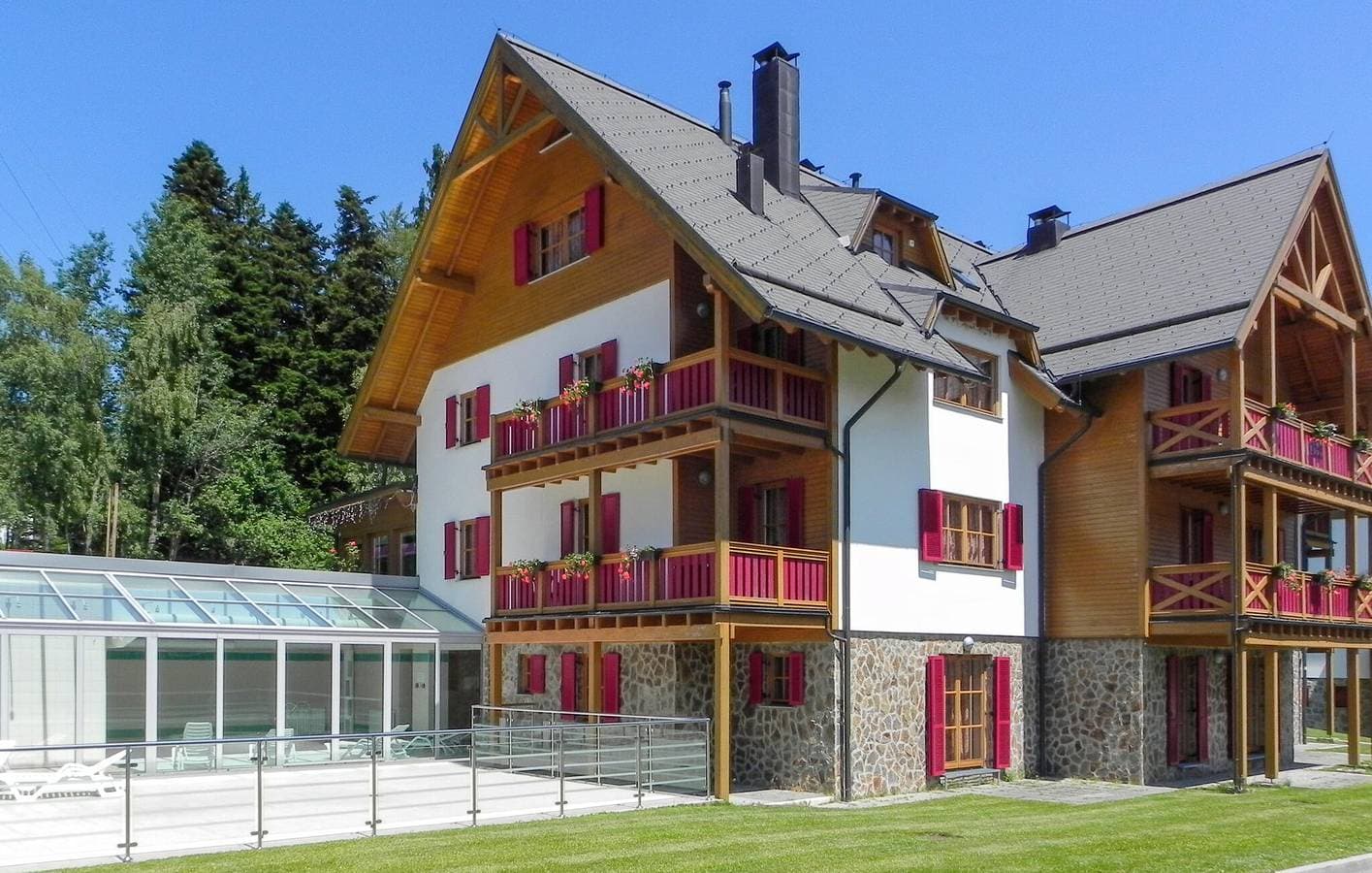 Foto 4 von 34: Ferienwohnung für 7 Personen mit Pool