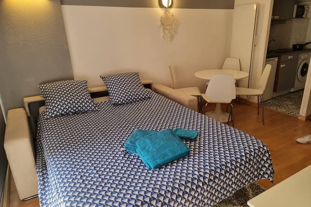 Foto 3 von 25: Studio in Residence with swimming pool and solarium, 5 minutes from the beach