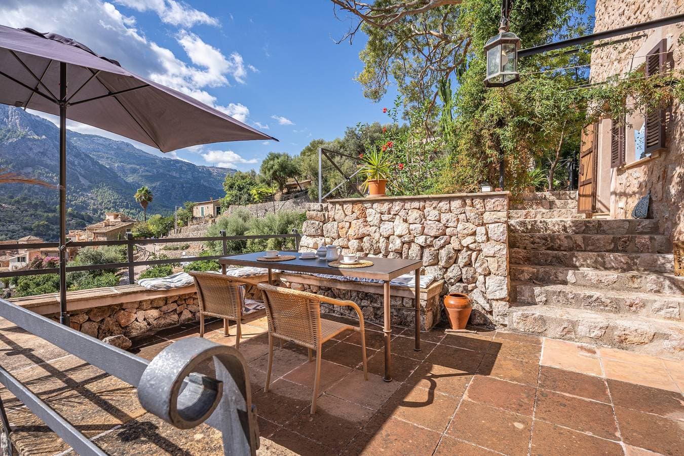 Foto 12 von 27: Finca „Sa Teulera“ mit Bergblick, WLAN, Klimaanlage, Terrasse und Garten