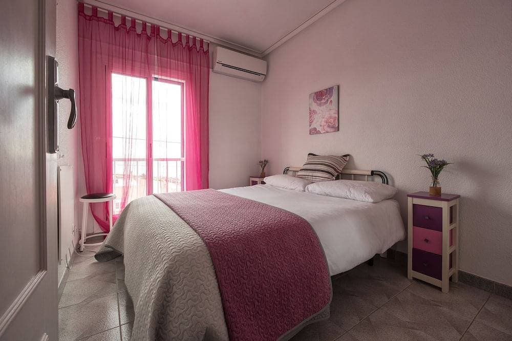 Foto 2 von 25: Beautiful 2 Schlafzimmer Haus Mit Splendid Vews Of The Sea