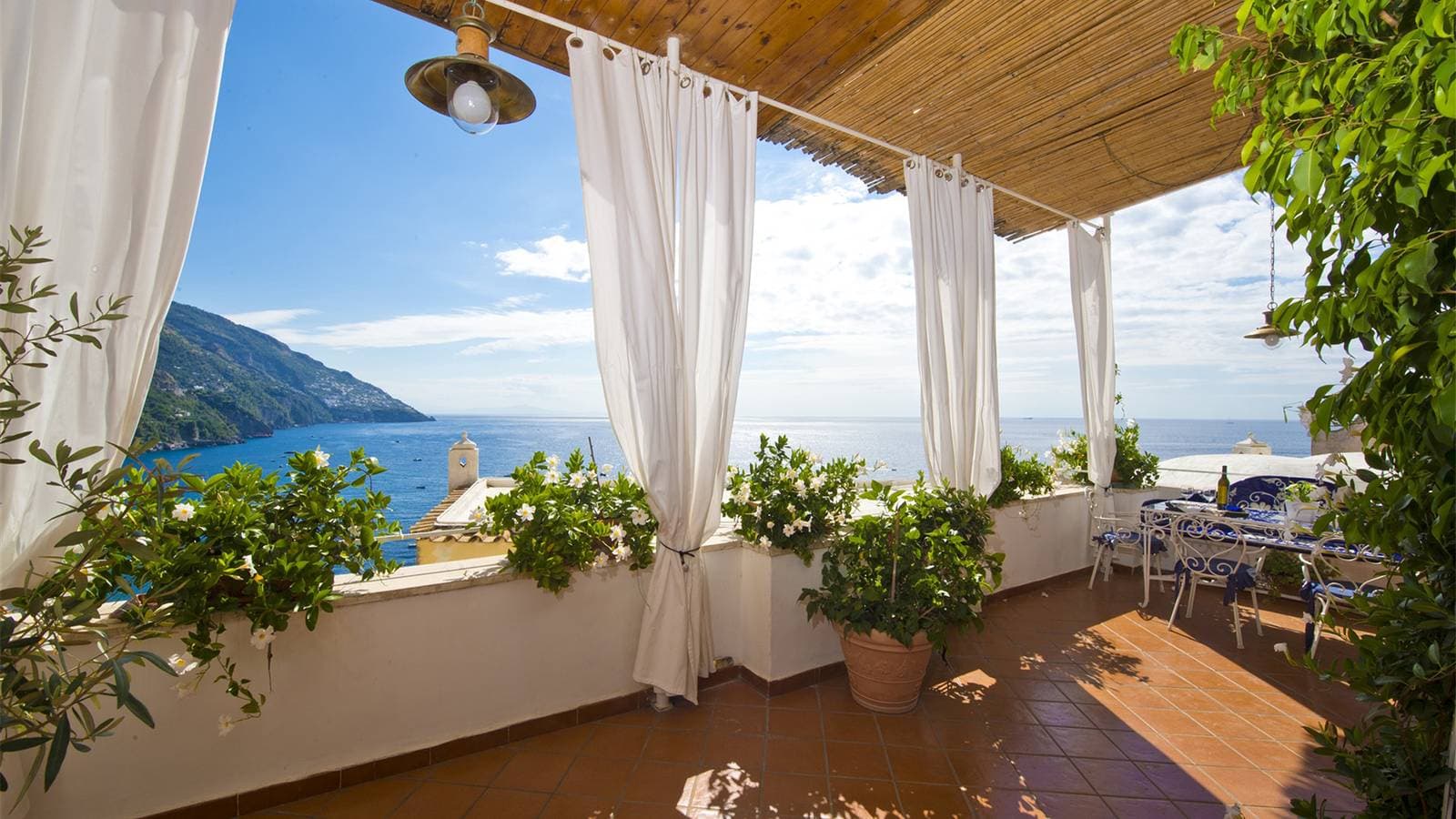 Foto 2 von 47: Villa für 6 Personen mit Balkon