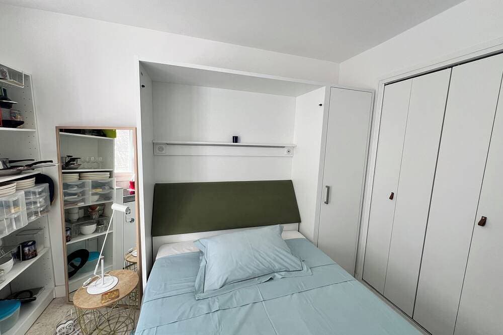 Foto 3 von 17: In the heights of Cassis, quiet studio with private parking and swimming pool.