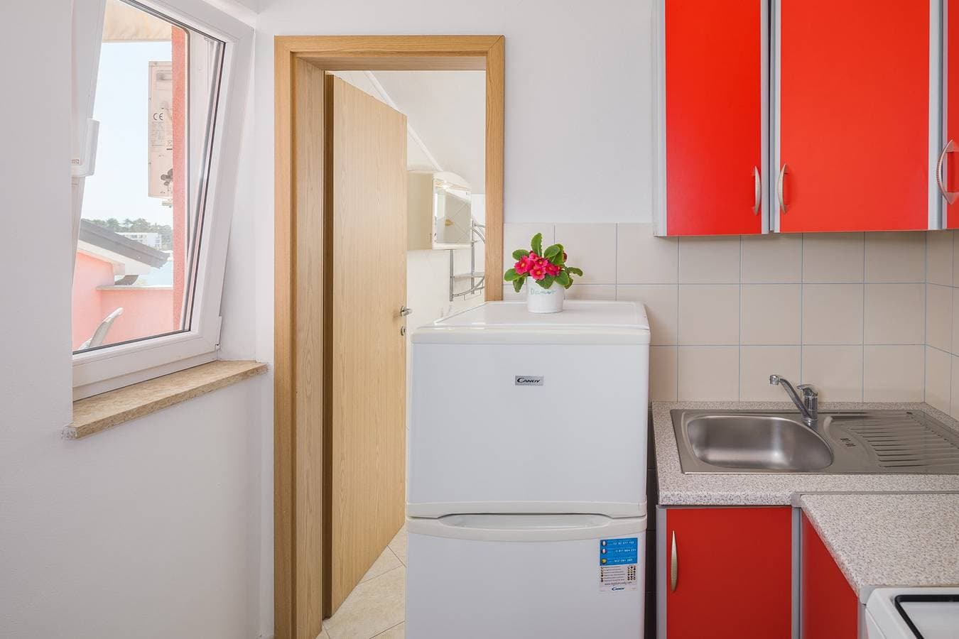 Foto 12 von 22: Apartment mit Meerblick, Balkon, WLAN und Parkplatz – 1,5 km vom Strand entfernt