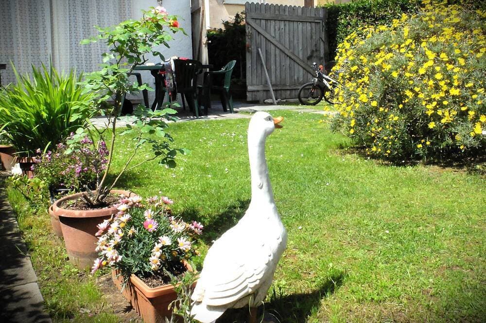 Apartment with garden 5 minutes from the sea 1