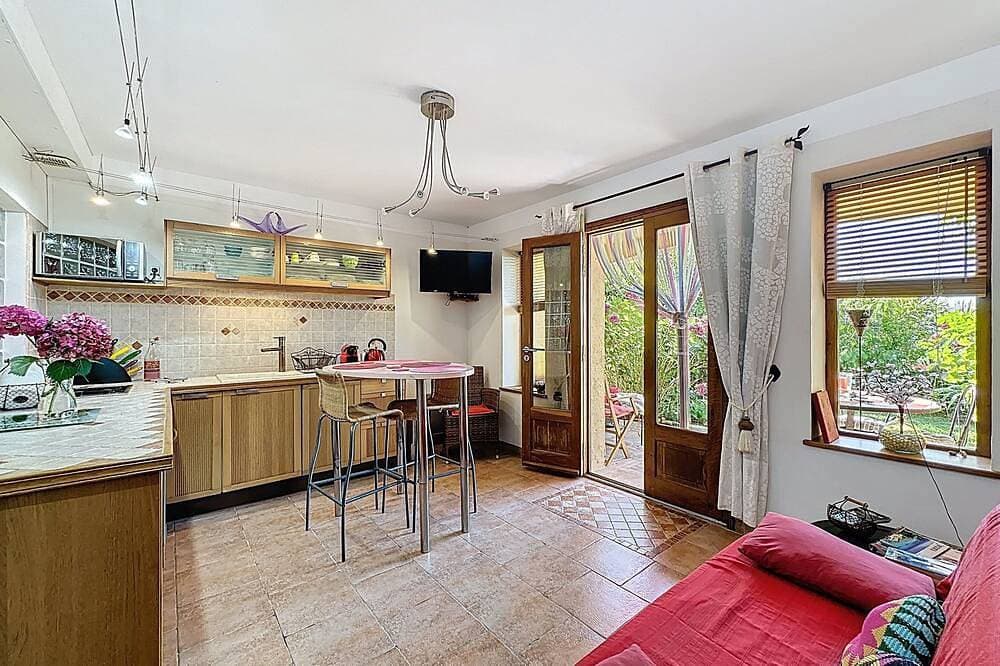 Foto 9 von 30: Kleine Paradiesecke, Panoramablick auf das Meer und die Berge, privater Pool,