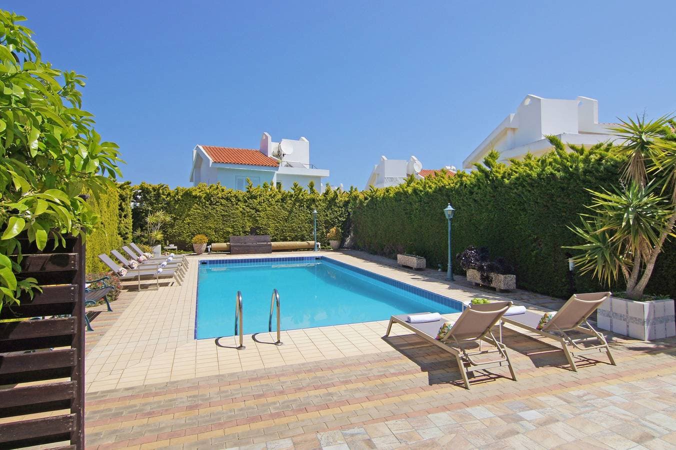 Foto 5 von 39: Villa für 6 Personen mit Balkon