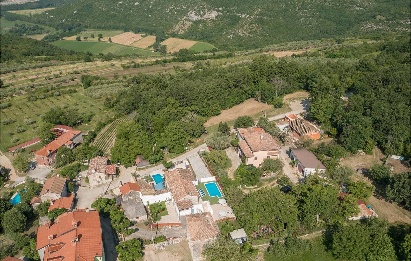 Foto 5 von 38: Charmantes 1-Zimmer-Apartment mit Pool und Terrasse in der Nähe des Zentrums von Lozari