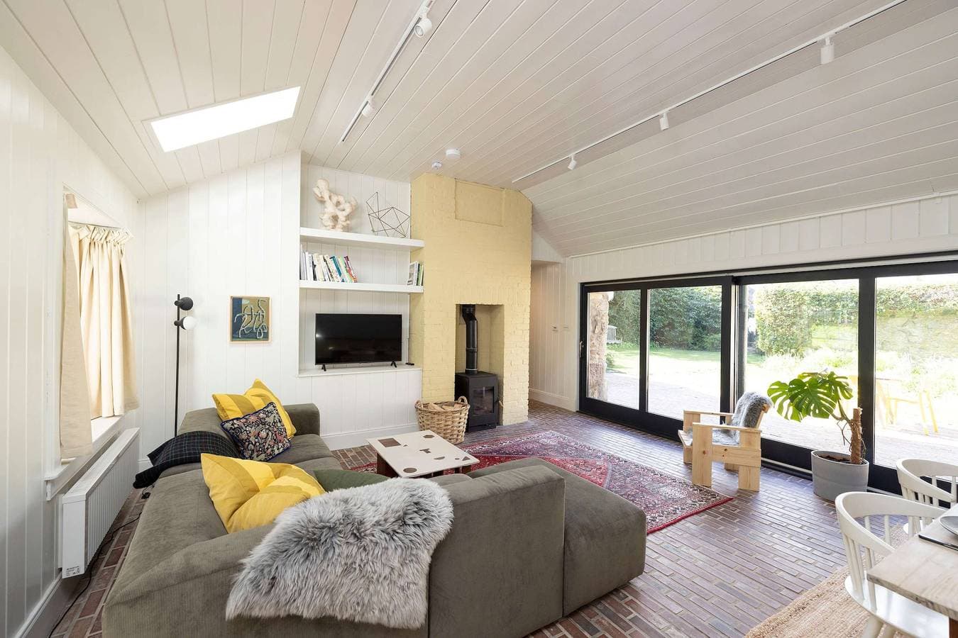 Foto 4 von 30: Idyllic Cottage with Garden and Patio