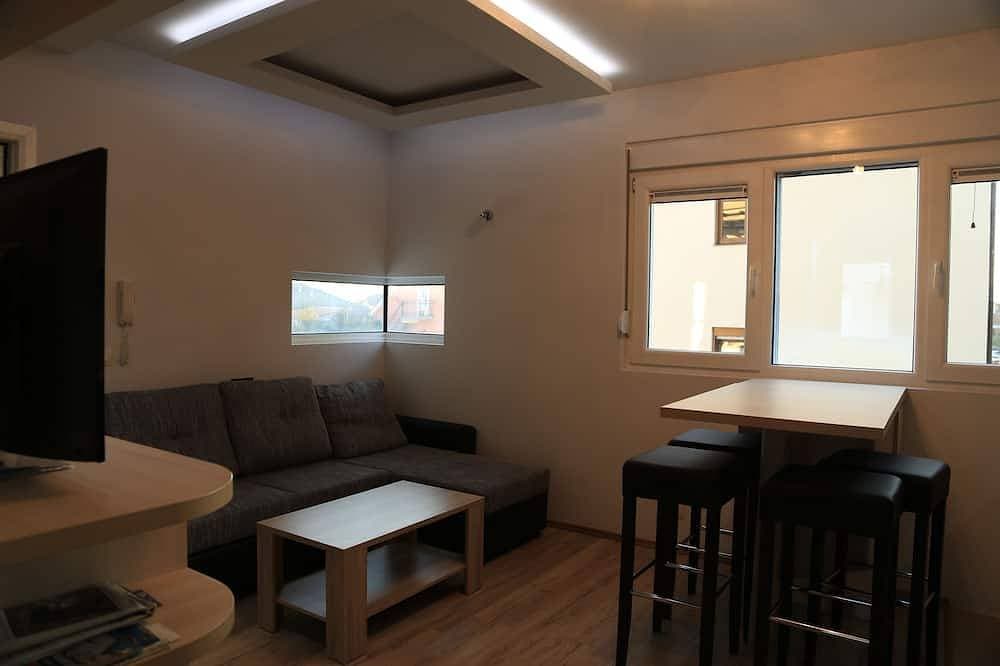 Foto 4 von 8: Neue moderne 1-Bett-Wohnung im alten Hafen von Tivat in der Nähe von Porto Montenegro