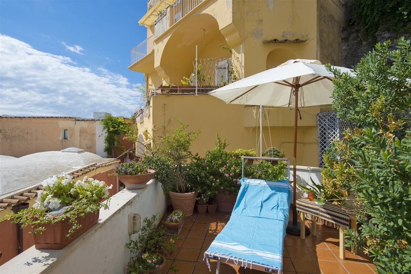 Foto 13 von 47: Villa für 6 Personen mit Balkon