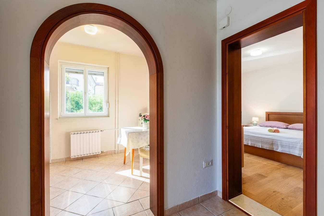 Foto 9 von 16: Komfortables Apartment wenige Minuten zur Altstadt von Porec und zum Strand mit Garten
