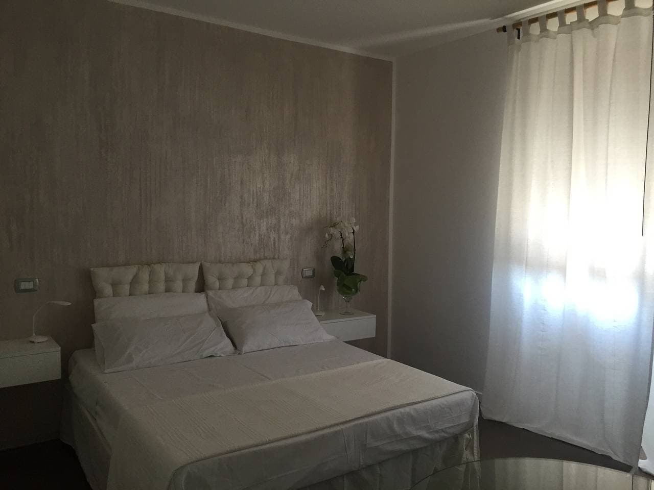 Foto 4 von 16: Zimmer 'Camera Matrimoniale Monica' mit WLAN und Klimaanlage
