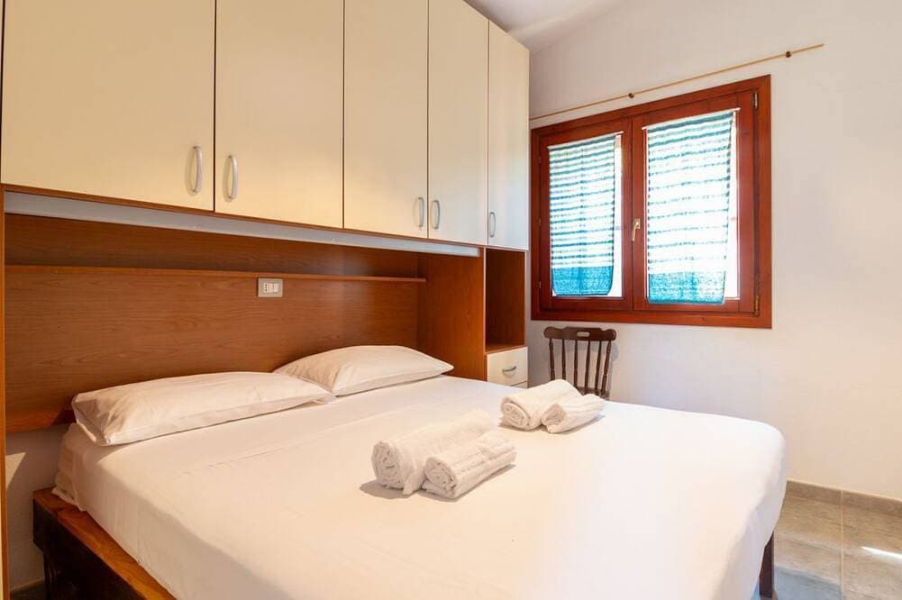 Foto 6 von 20: Willkommen im Casa Grecale, einem gemütlichen Ferienhaus in Pistis an der wunderschönen Westküste Sardiniens. Ein perfekter Ort für alle, die einen entspannten Urlaub inmitten der Natur und umgeben von atemberaubenden Landschaften verbringen möchten