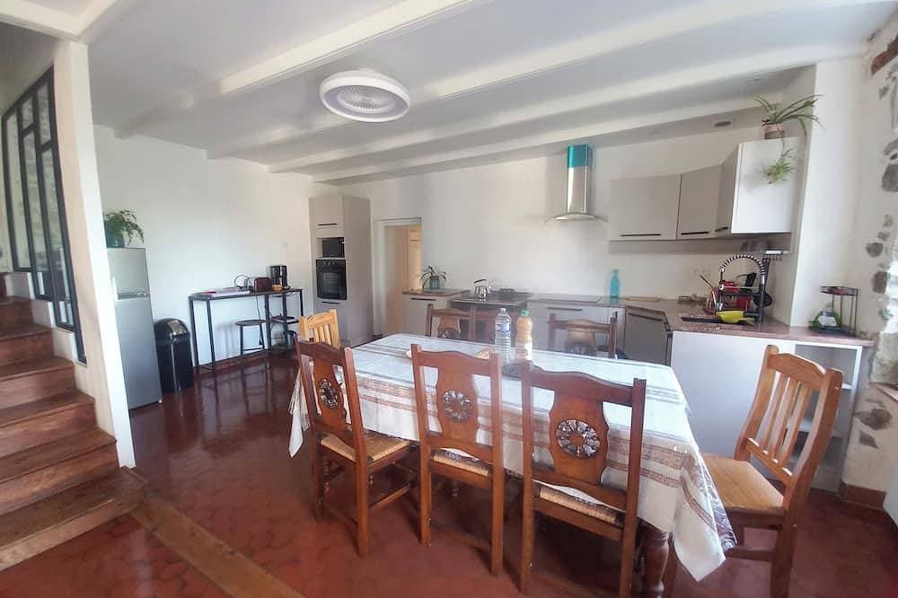 Foto 7 von 11: Adorable gîte, 3 kms from Binic & beaches, equipped kitchen, 4 bedrooms 8 beds, garden