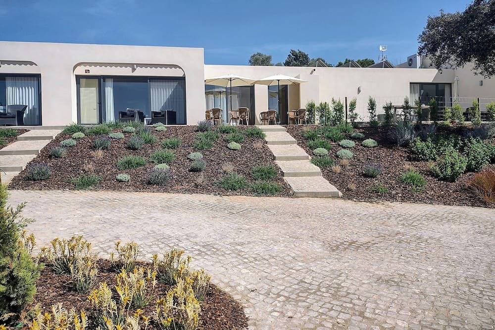 Foto 13 von 27: Suites Sunny Hill fur einen wunderbaren, unbeschwerten Urlaub an der Algarve