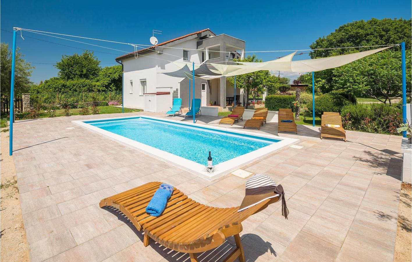 Foto 8 von 38: Charmante Ferienwohnung mit Terrasse, 2,5 km vom Strand Sirena entfernt und mit kostenlosen Parkplätzen