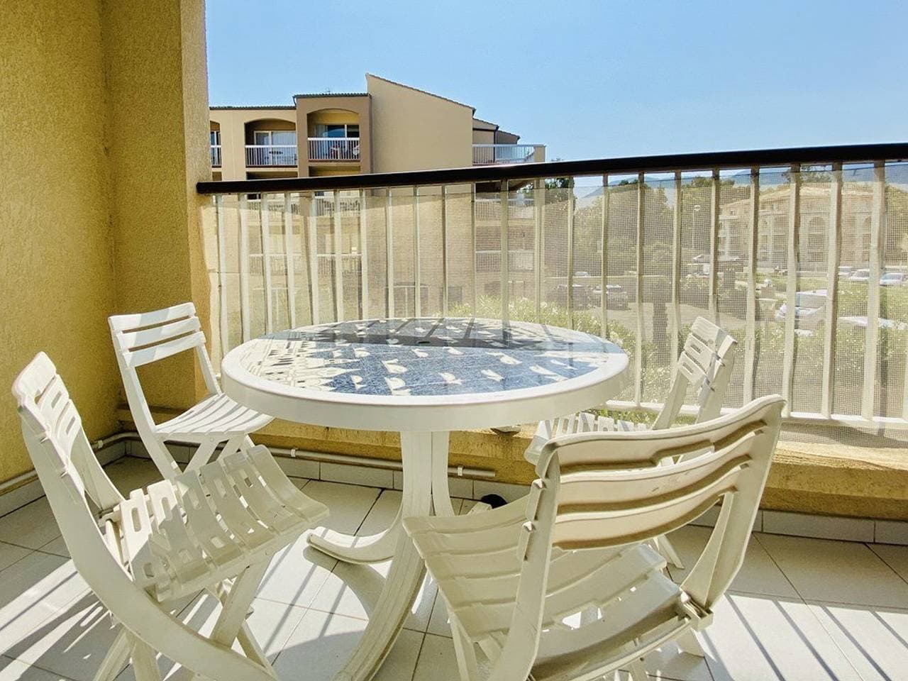 Foto 6 von 17: Gemütliche Ferienwohnung in Strandnähe mit Terrasse – Klimaanlage, Parkplatz, Bettwäsche inkl.