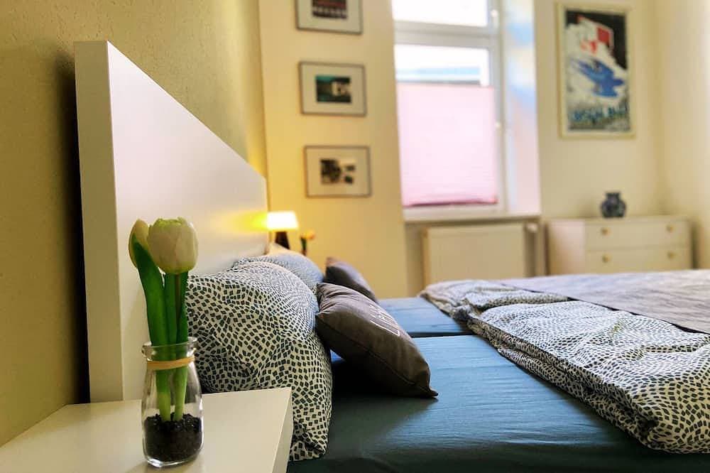 Zentrale, helle + gemütliche Ferienwohnung ( 64 qm) im Eg Altbau Einfamilienhaus 1