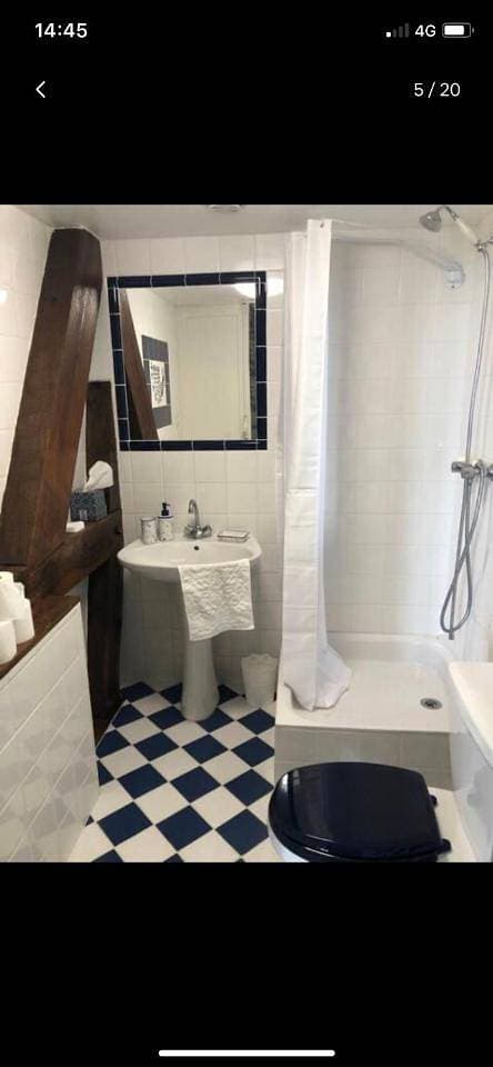 Foto 10 von 11: Deluxe Double Room with Shower