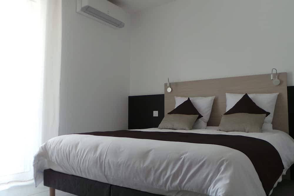 Foto 3 von 27: Saint Alban Auriolles, klimatisierte Villa mit privatem Pool für 6 bis 8 Personen