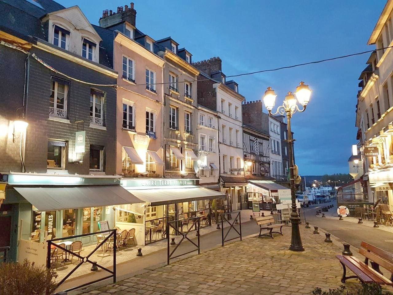 La Petite Parenthèse 1