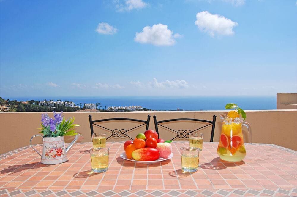 Foto 7 von 30: Penthouse mit Meerblick, privatem Jacuzzi und großer Terrasse – Cala 4