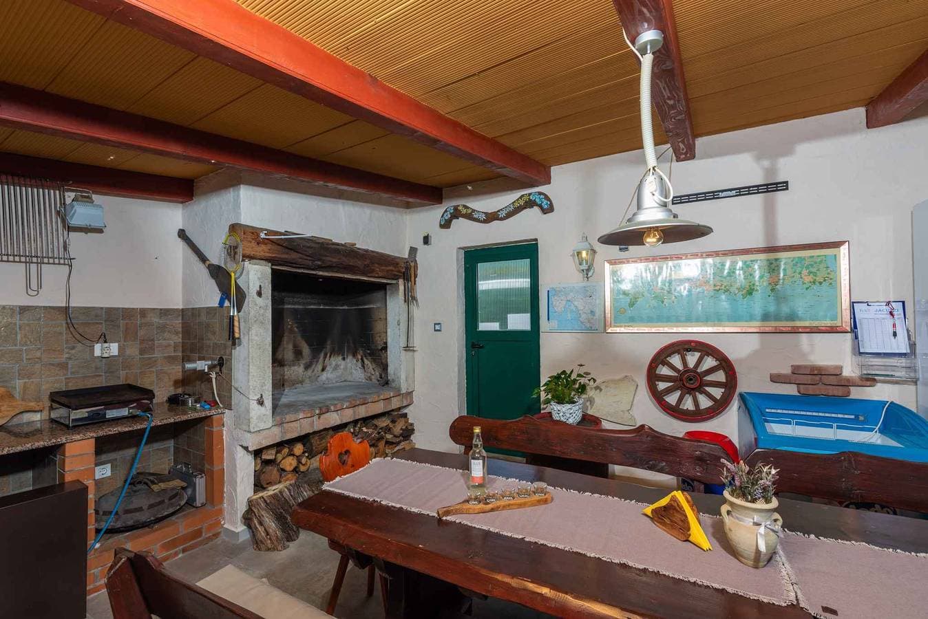 Foto 7 von 35: Ferienwohnung mit Pool und Klimaanlage