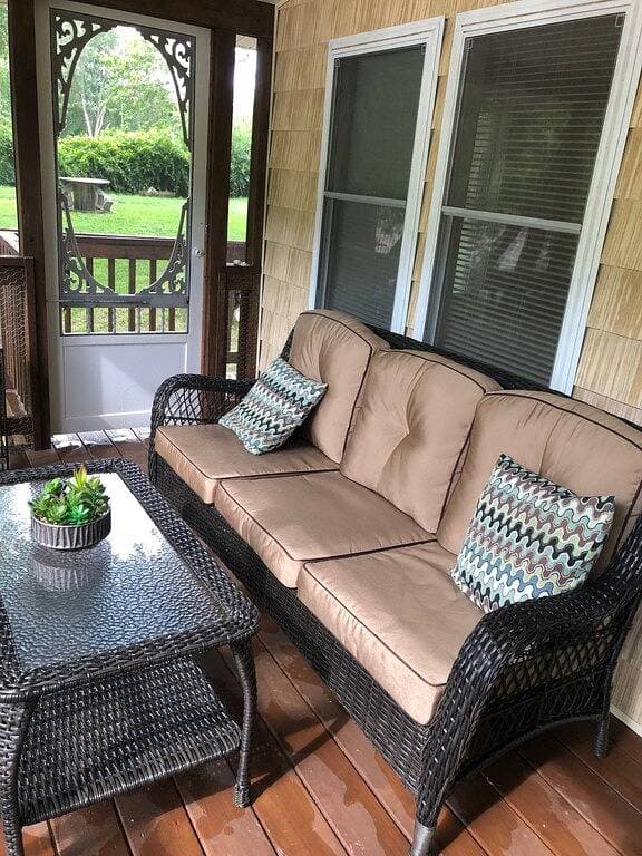 Foto 2 von 20: Das Leben ist besser im Shenandoah River in unserem gemütlichen Riverfront Cottage !!