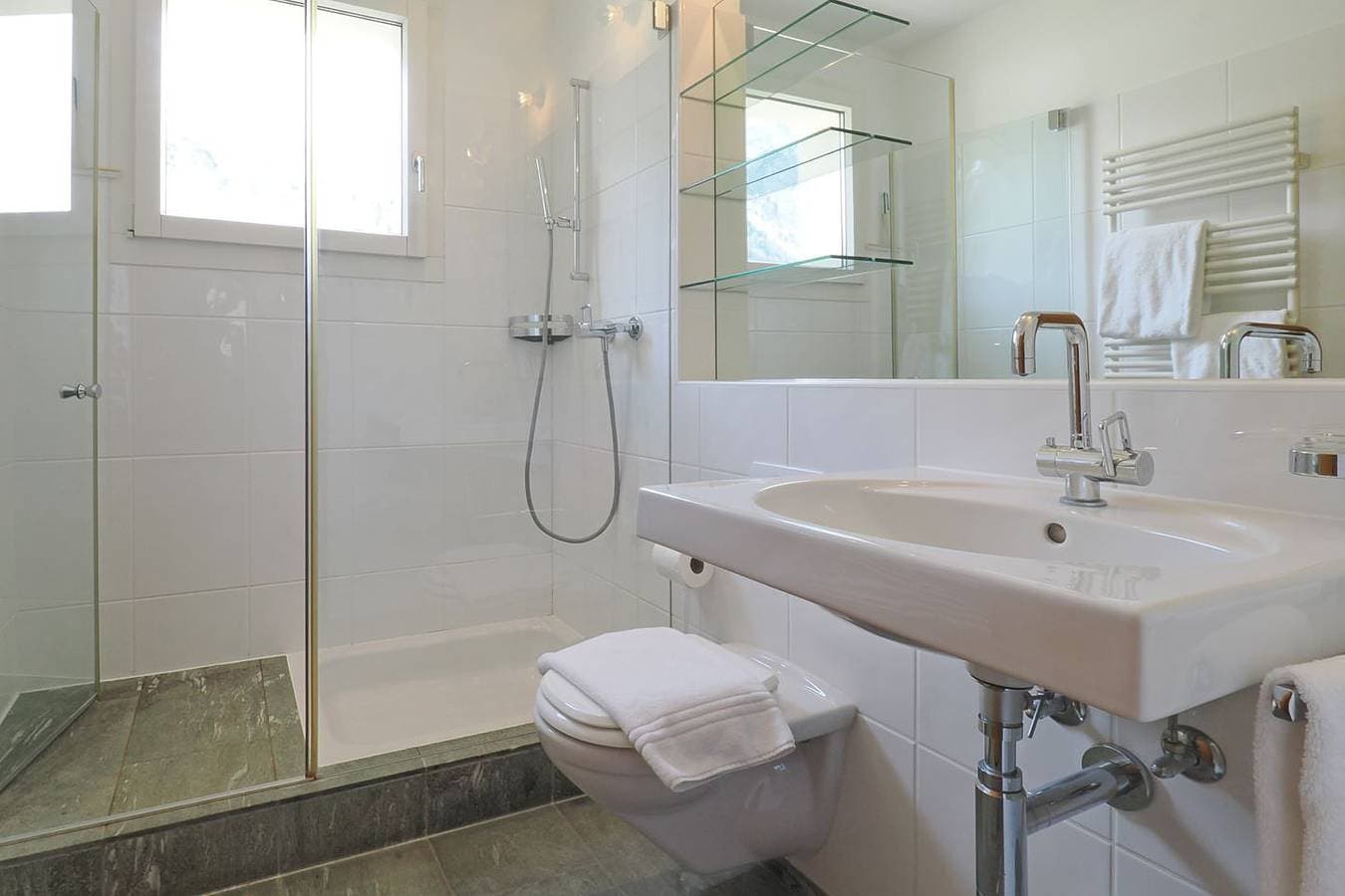 Foto 11 von 12: Residenza Alpenrose 24 – Helle Wohnung mit Seesicht & Top Lage
