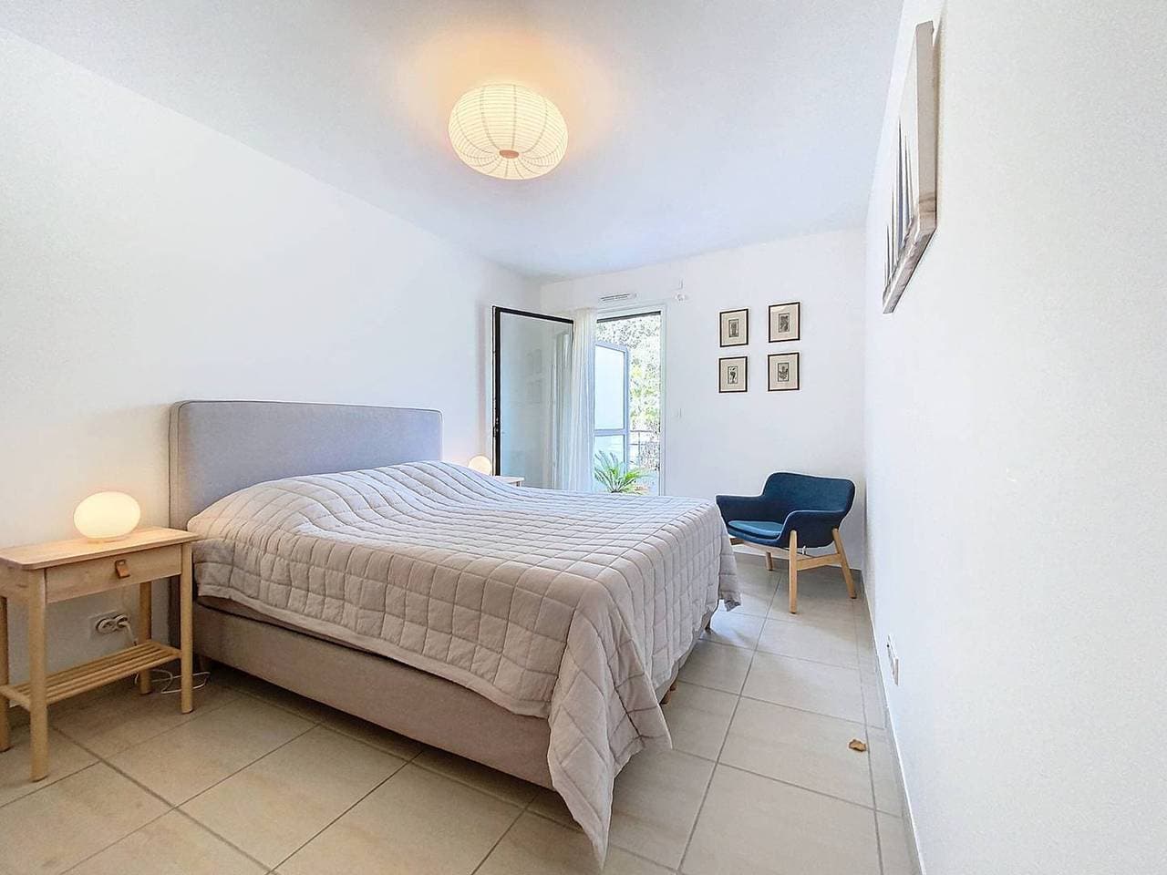 Foto 11 von 26: Luxus-Apartment, 2 Schlafzimmer, Terrasse, Pool, Parkplatz, 150m vom Strand - Saint-Cyr-sur-Mer