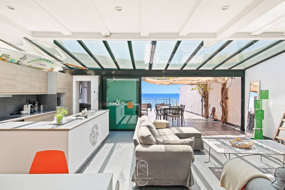 Foto 5 von 34: Ferienwohnung für 6 Personen mit Terrasse
