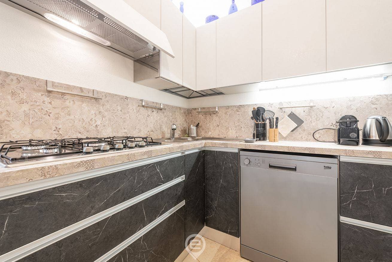 Foto 5 von 36: Ferienwohnung für 6 Personen mit Balkon/Terrasse