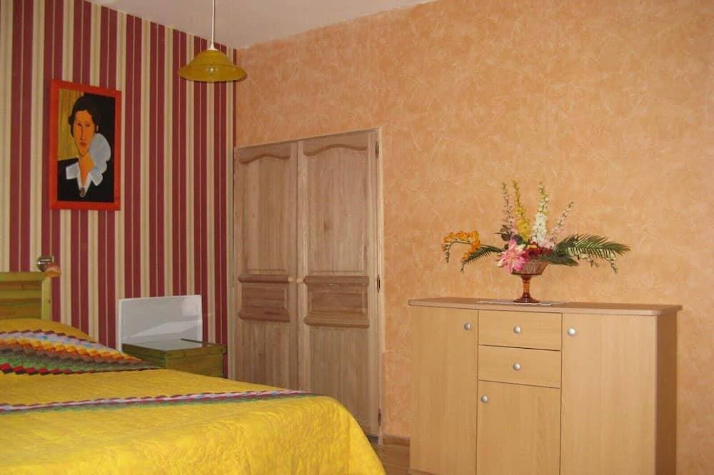 Foto 5 von 26: Freistehendes Haus in einem Dorf mit Geschäften mit der Bezeichnung 3 Sterne