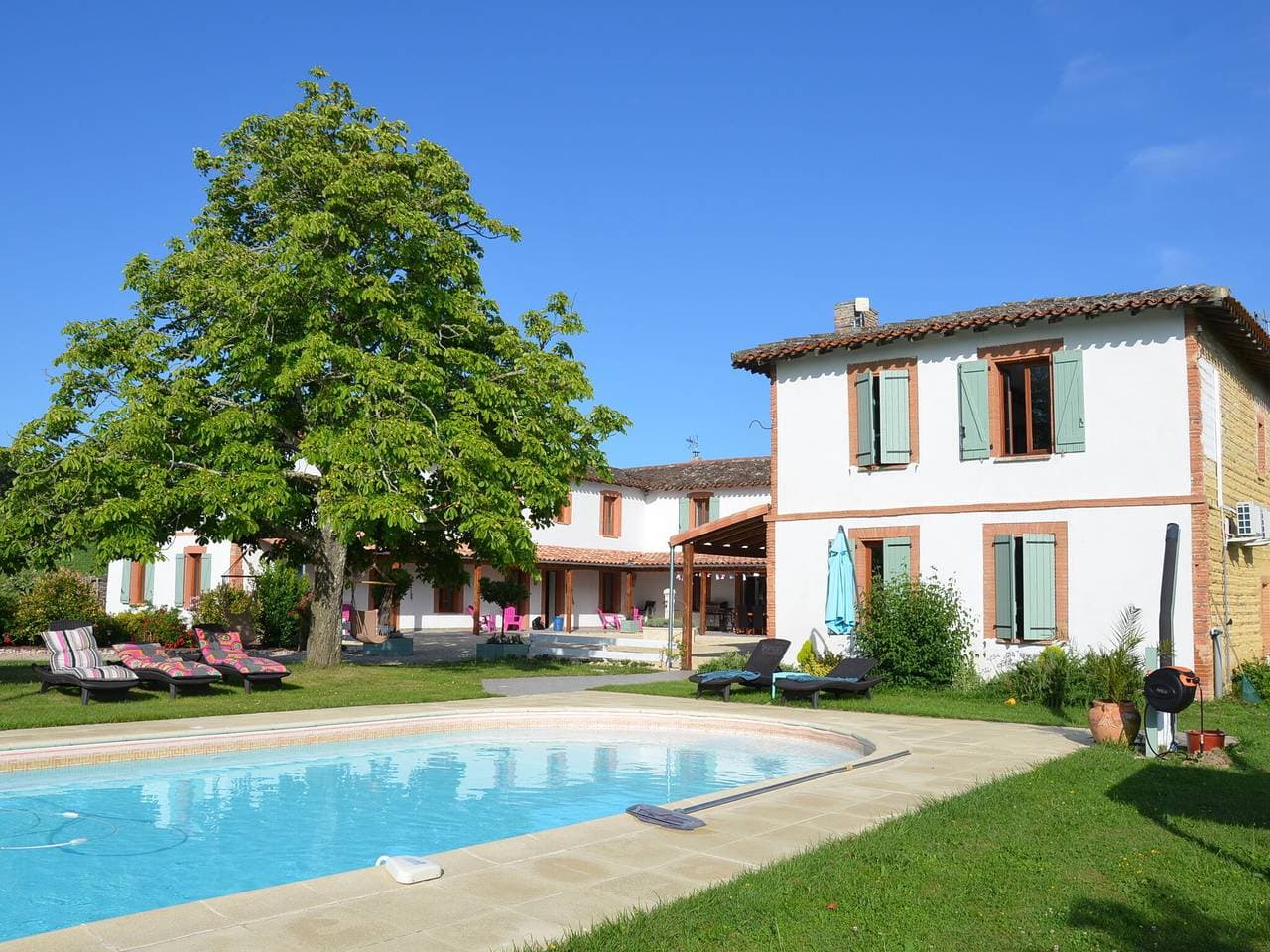 Wohnung im Tarn mit Pool und Whirlpool 1