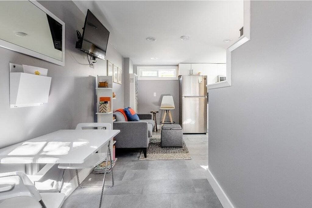 Foto 7 von 37: Modernes Ferienhaus mit kompletter Küche & privater Terrasse. Nahe großartiger Wanderwege!