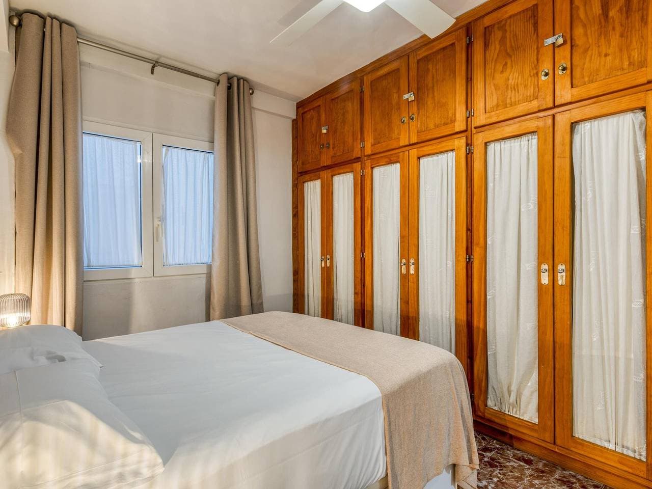 Foto 10 von 12: Zentrales Apartment mit Wohnzimmer, Küche, Schlafzimmer und Bad - Estepona