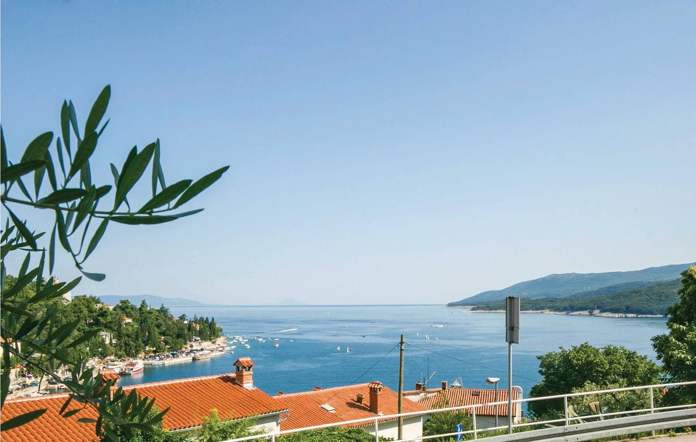 Foto 12 von 33: Gemütliches Apartment mit Meerblick, Terrasse, WLAN und nur 100 m vom Strand entfernt