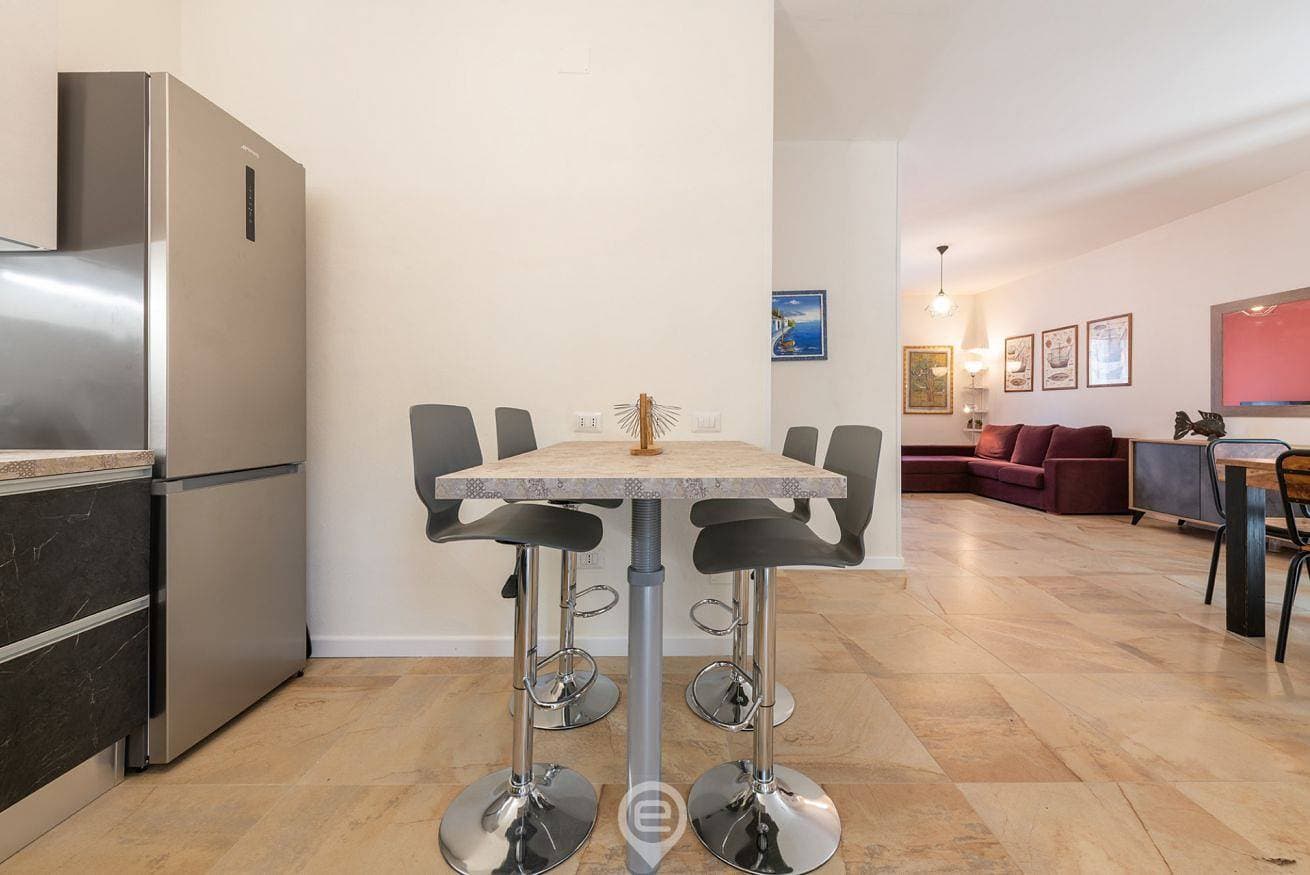 Foto 12 von 36: Ferienwohnung für 6 Personen mit Balkon/Terrasse