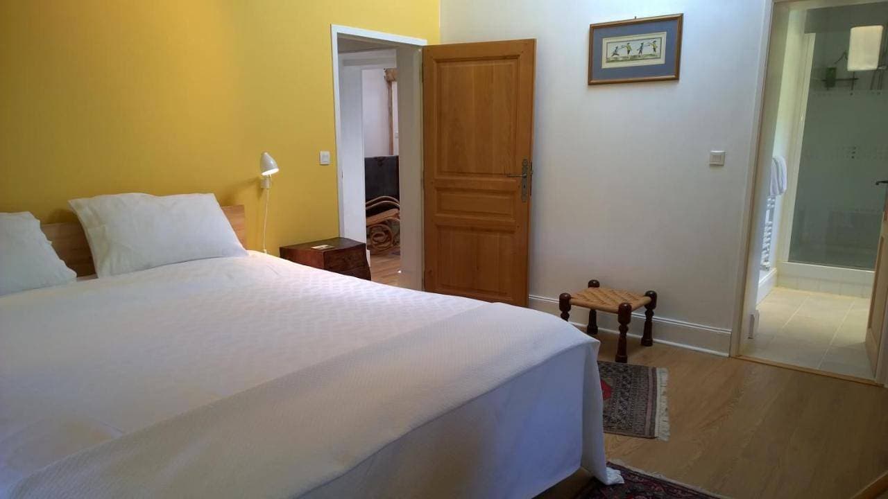 Foto 7 von 16: Double Room with Private Bathroom