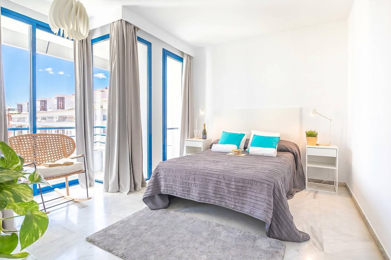 Foto 7 von 34: Marbella Pool House Ph39 On Sea Shore